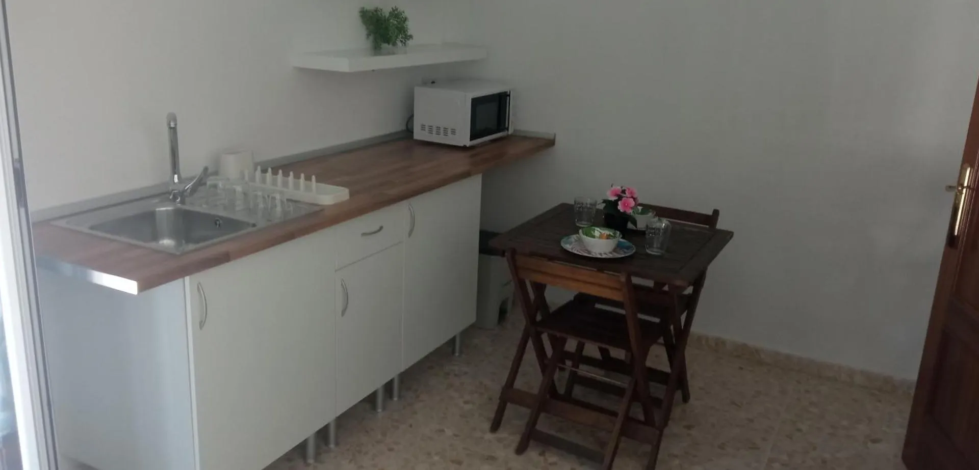 Quarto em Acomodações Particulares Habitacion Amplia Y Luminosa Coria del Río
